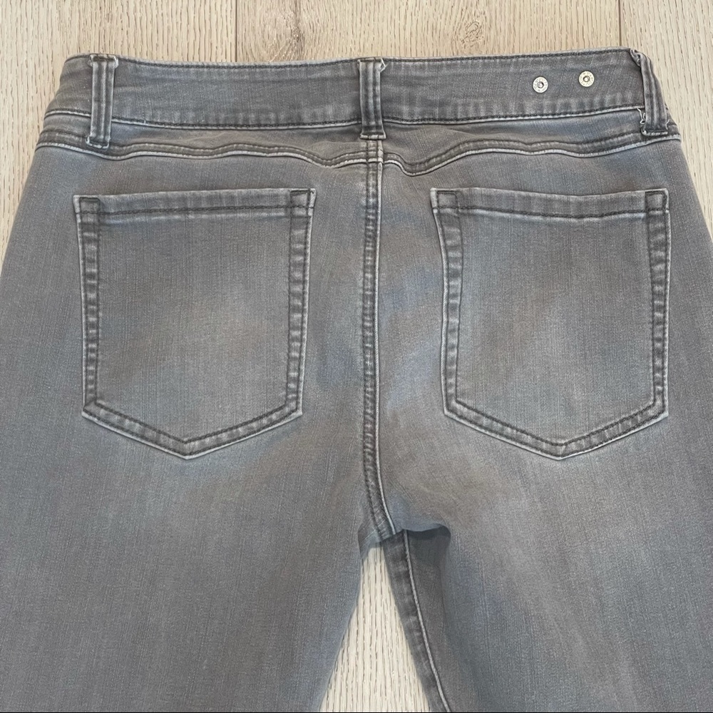 CABI Cropped Black Skinny Stretch Jeans Size 6 - Picture 9 of 9